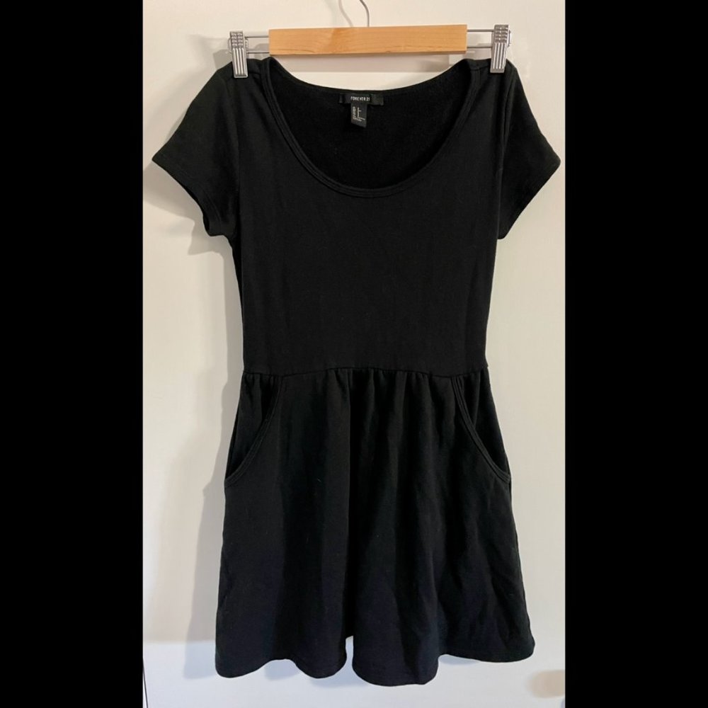 Forever 21 Womens Skater Black Dress, Size S